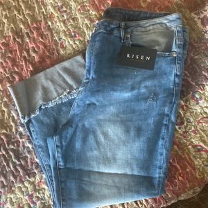 Risen cropped straight leg jean.